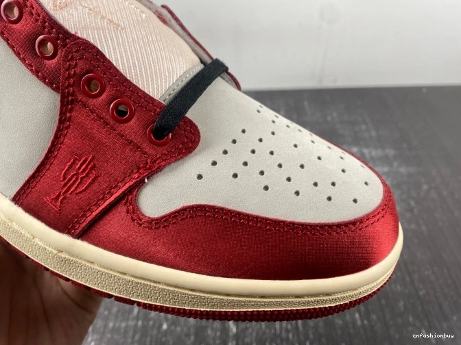 OG Air Trophy Low x Jordan Room Away 1 FN0432-100 0731